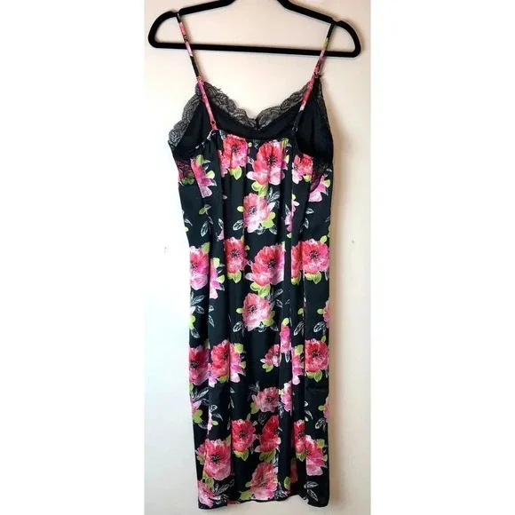 Boutique | Black & Pink Floral Lace Slip Dress - Picture 5 of 7